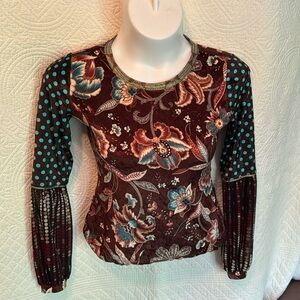 Anac long sleeve top. Large. Designed by Kimi